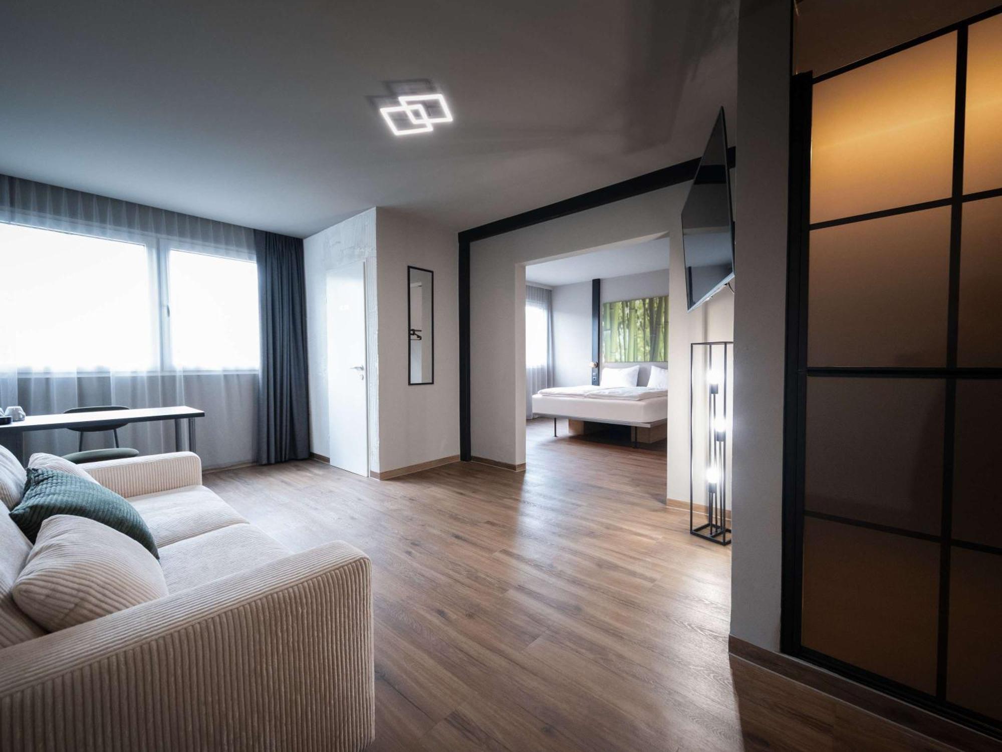 Ibis Styles Linz Hotel Exterior photo