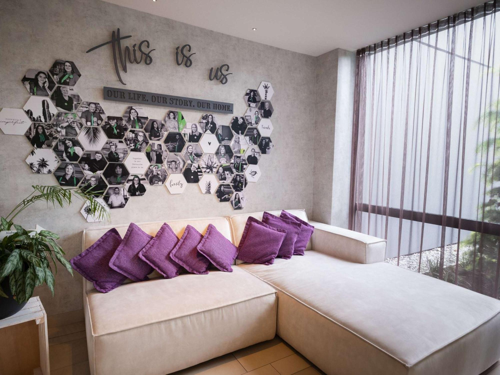 Ibis Styles Linz Hotel Exterior photo