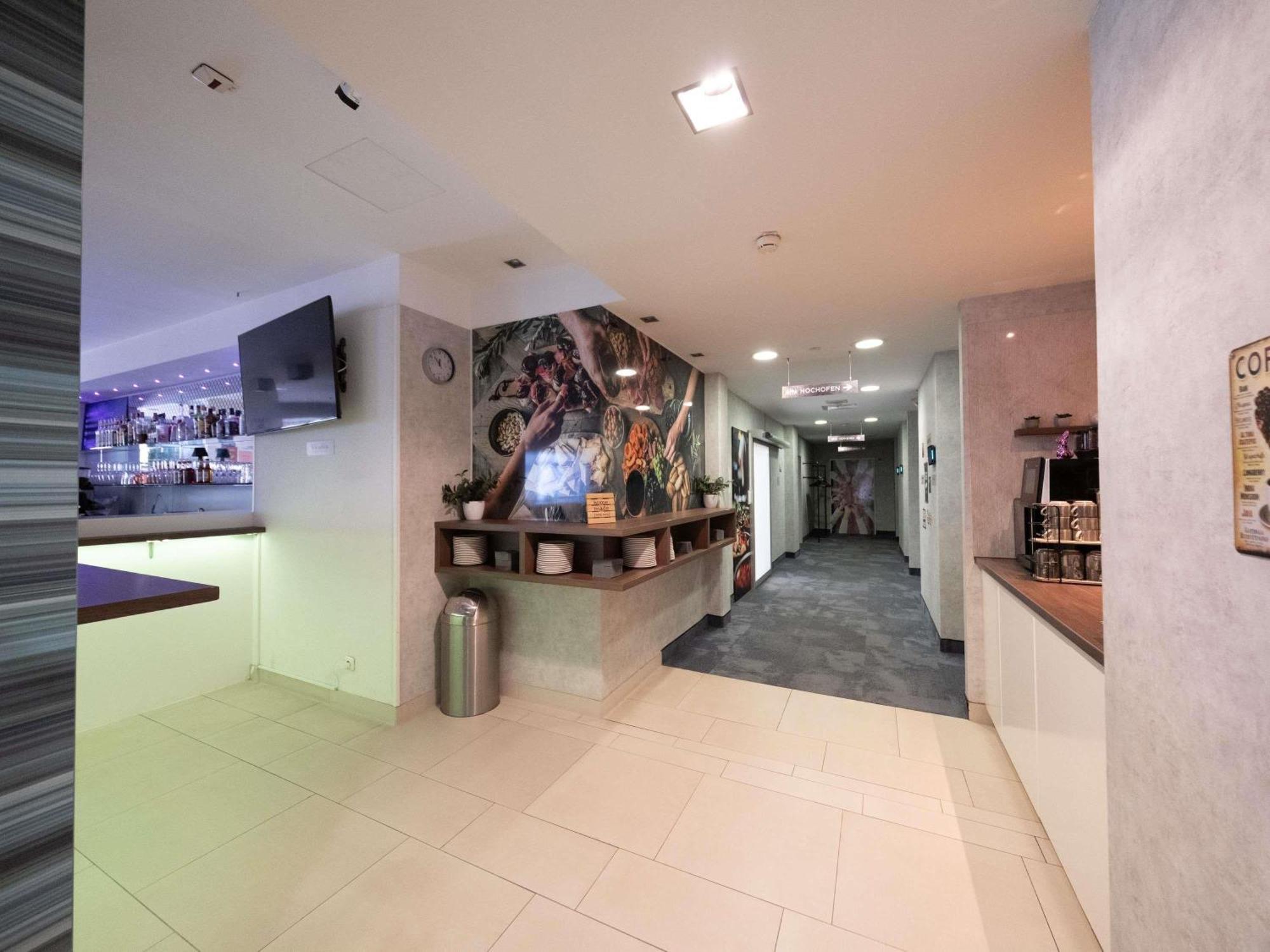 Ibis Styles Linz Hotel Exterior photo