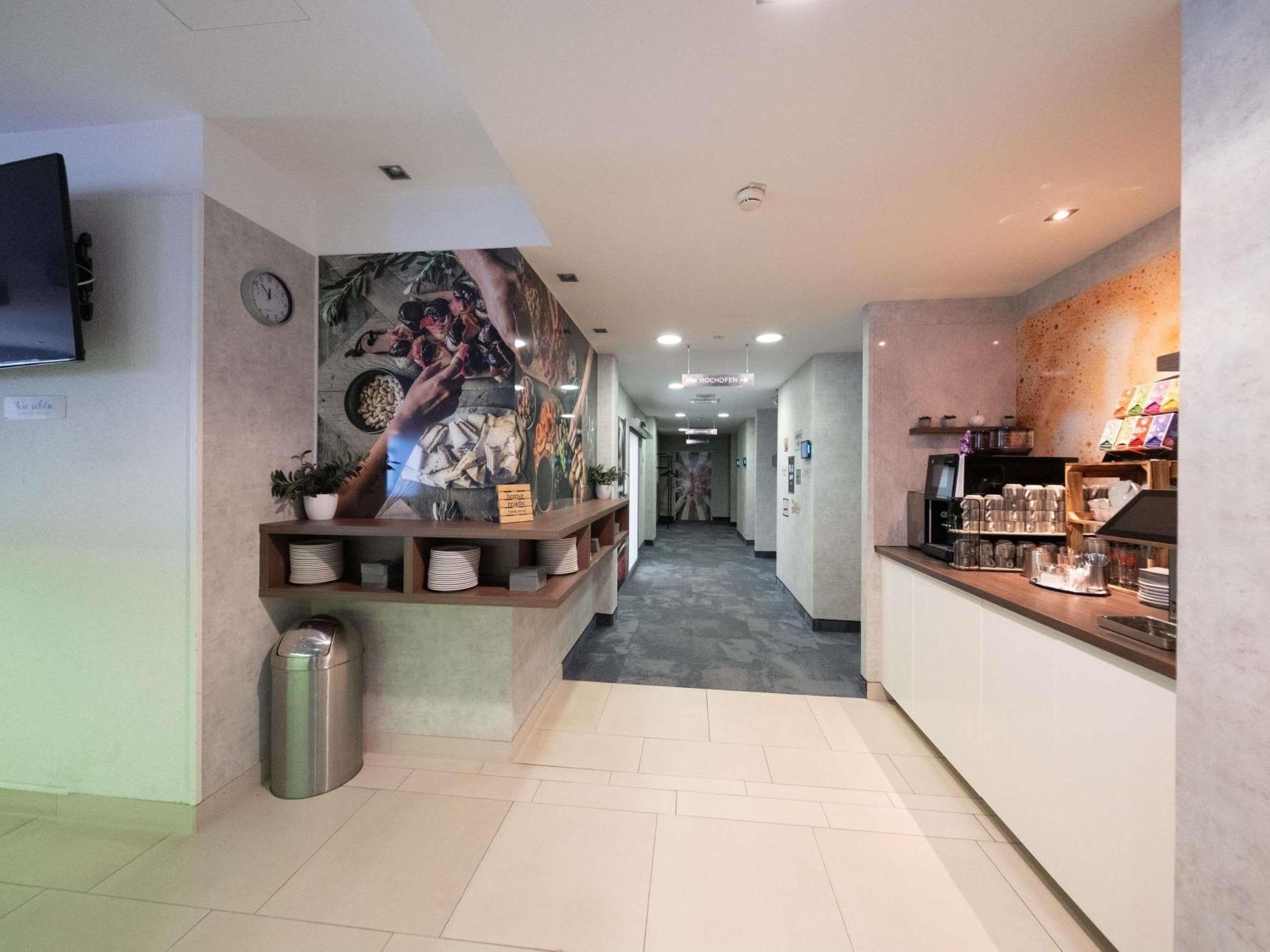 Ibis Styles Linz Hotel Exterior photo